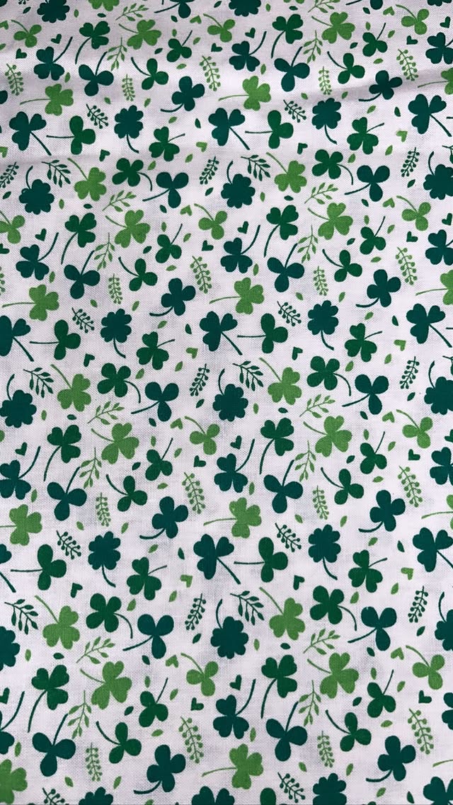 Green Clovers Small